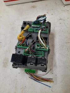 01 02 03 04 HONDA ODYSSEY LEFT DRIVER MULTIPLEX FUSE BOX 38800-S0X-A310-M1 - Imagen 1 de 4