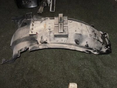 Guardabarros interior trasero Honda VF 750 1982 vf750 VF750S v45 sable Foto 1 de 2