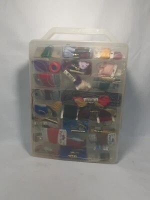 Lote de bordados de bucilla, hilo dental en caja de doble cara Foto 1 de 4