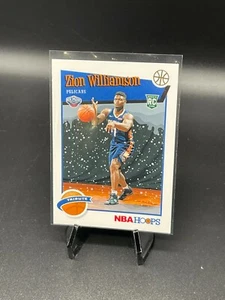 2019-20 Hoops #296 Zion Williamson RC - Bild 1 von 2