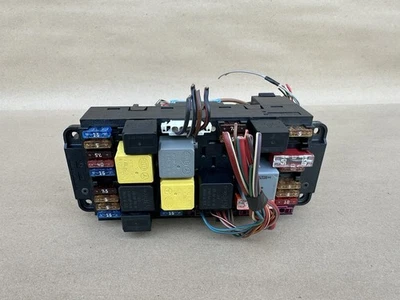 09-11 Mercedes-Benz R171  SLK300 SLK350 Front Fuse Box SAM Module 1715451601 - Image 1 of 4