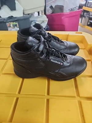 NWOB RARE Vintage Womens REEBOK Freestyle Hightop Athletic Shoes Black Size 8.5 - Image 1 of 4