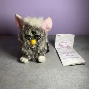 Vintage Original blau weiß rosa Furby von Tiger Electronics 1998 Modell 70-800 - Bild 1 von 5