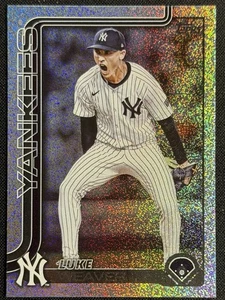2025 Topps Series 2 - Luke Weaver #506 Sandglitter Holofoil New York Yankees - Picture 1 of 3