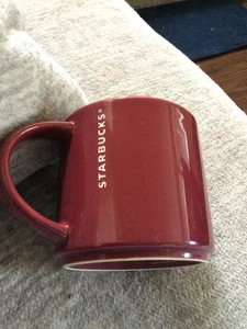 Starbucks Coffee Mug Tasse 14oz White Etched Logo Maroon 2013 - Bild 1 von 3