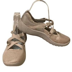 Baretraps Womens Ballet Flats US 7M 7 Taupe Grey Comfort Gorpcore Preppy Outdoor - Picture 1 of 10