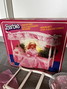 Letto a baldacchino Barbie Mattel 1982 vintage Anni 80 Capony bed - Foto 1 di 16
