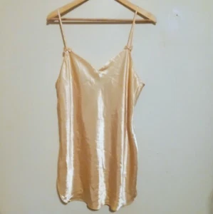 Vestido quimise satinado líquido dinastía California vintage - grande - detalle de lazo - amarillo - Imagen 1 de 9