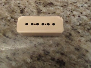 Vintage Gibson P90 Guitar Pickup Cover UC 452 B P-90 - Picture 1 of 5