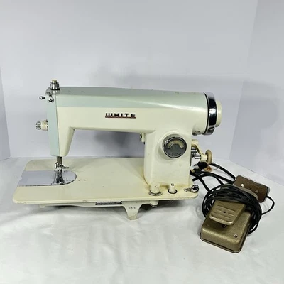 VTG 1960’s White Model 65 Indistrial Straight Stitcher Sewing Machine - Image 1 of 4