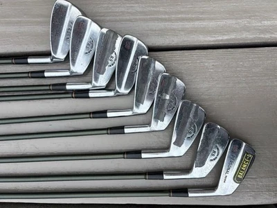 Wilson Iron Set 9pcs 2-10 Flex Stiff Right-Handed - Image 1 of 4