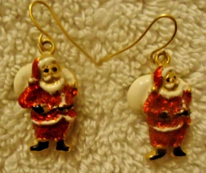 Pendientes colgantes Papá Noel rojo brillante de 1,0" con saco de juguete - Imagen 1 de 3