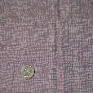 Vintage "Mumms The Word" Cotton Fabric Debbie Mumm SSI Purple Tonal Blender 1 Yd - Picture 1 of 2