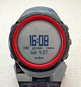 Reloj digital para exteriores SUUNTO Core (rojo lava) altímetro/barómetro/brújula para hombre - Imagen 1 de 4
