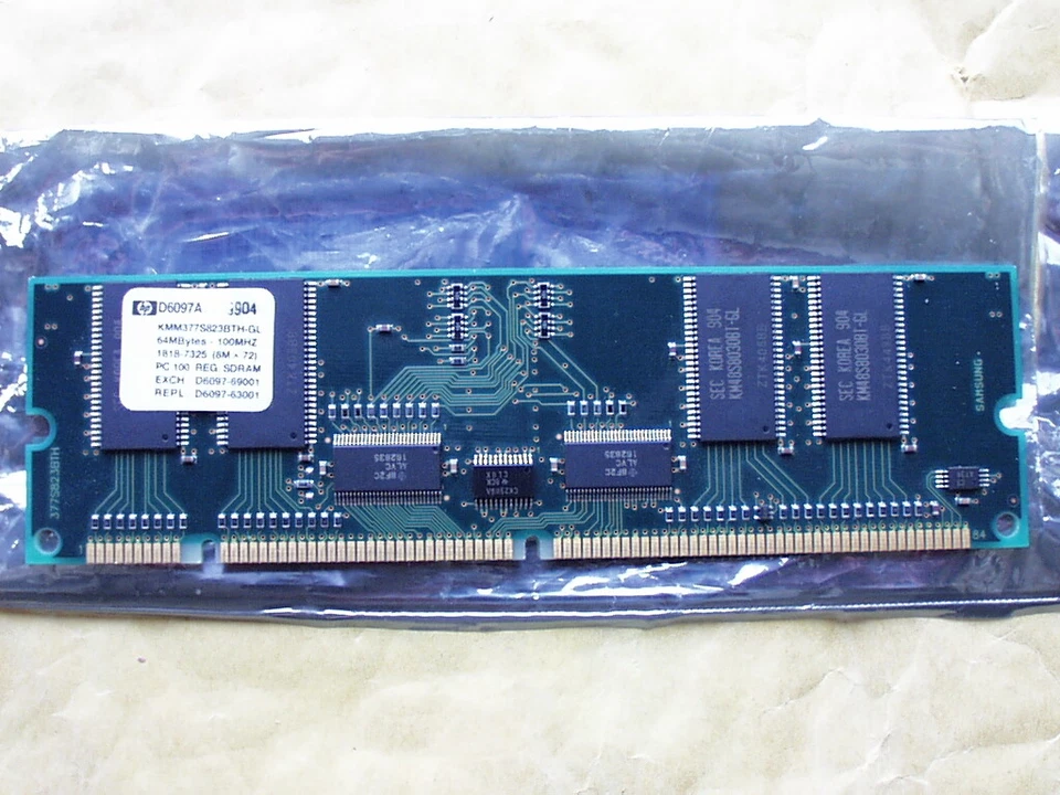 HP Samsung PC100R system registered 168 pin memory module 64MB SDR SDRAM  - Image 1 of 3