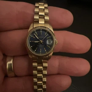 Ladies PAOLO GUCCI (Designed by Paolo Gucci) Adolpho Gold Tone Watch New Battery - Picture 1 of 7