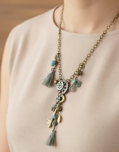 Antike Cooper/Bronze Damen Halskette mit Anhänger und Quaste, versch. Charms NEU - Bild 1 von 4