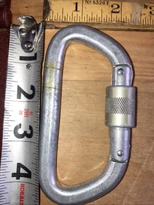 Vintage Clog 2500 U.I.A.A. Wales Carabiner Climbing - Picture 1 of 9