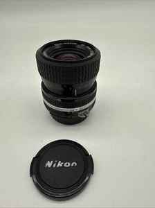 Nikon Zoom-NIKKOR 35-70mm f3.3-4.5 Touch Manual Focus Lens - Picture 1 of 4