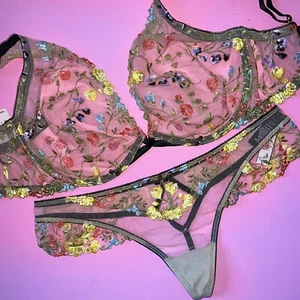 Victoria's Secret 34D,34DD,34DDD,36A/36B,36D,36DDD BRA SET M floral EMBROIDERED - Picture 1 of 3