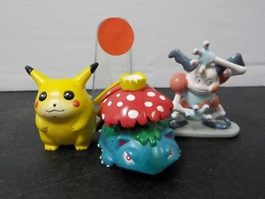 G226 Vintage Pokémon TOMY Pikachu Mr Mime Venusaur Figure CGTSJ 1999 Nintendo 2" - Picture 1 of 4
