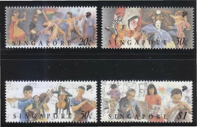 SINGAPUR 1994 FESTIVAL DE ARTES COMP. JUEGO DE 4 SELLOS SC#687-690 COMO NUEVOS MNH Foto 1 de 3