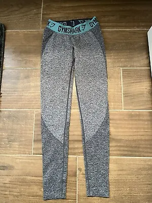 Gymshark | Turquoise And Grey Dry Leggings Size XS • 12€
