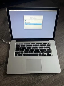 Apple MacBook Pro A1286 Late 2008 15”  2.66GHz 8GB RAM 250GB solid state HDD - Picture 1 of 3