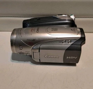 Canon HV20 High Definition Camcorder (Tested Works Great - Picture 1 of 22