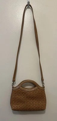 Bolso de Hombro Fossil 75082 Patrón Tejido Marrón Crema con Correa para el Hombro 18" Caída Foto 1 de 4