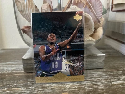 1995-96 Upper Deck - All-Rookie Team Glenn Robinson #157 Gold Electric Court - Image 1 of 4