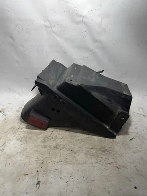 Para-lama traseiro 1990 Kawasaki Ninja ZX-6 600 FABRICANTE DE EQUIPAMENTO ORIGINAL  - Imagem 1 de 4