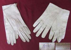 1930s VINTAGE SET OF TWO LADIES WHITE LEATHER GLOVES
