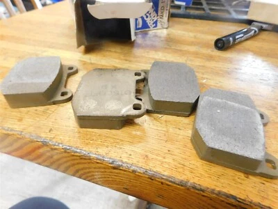 JUEGO PASTILLAS FRENO MARCA EIS NUEVO PARA BMW 1977 1978 1979 Y 1975 OPEL MODELOS D109 Foto 1 de 4