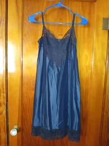 Used Vintage Henson Kickernick Lace/Nylon Slip; Size 34; 4504; #4152; USA - Picture 1 of 8