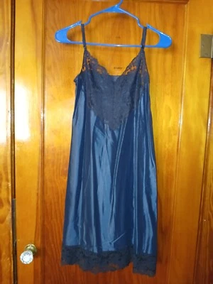 Used Vintage Henson Kickernick Lace/Nylon Slip; Size 34; 4504; #4152; USA - Image 1 of 4