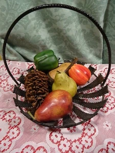 art populaire ,vintage ,grande corbeille a fruit panier fer forgé 30cm large - Imagen 1 de 24