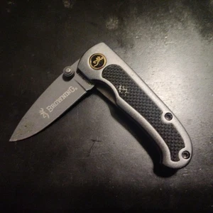 Used Browning Model 2219 Pocket Knife - Picture 1 of 4