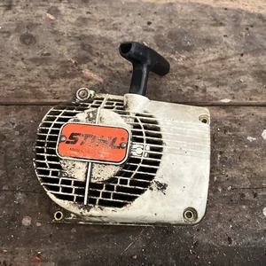 OEM Stihl 024 AV Motorsäge Rückstoß Seilzugstarter LESEN LESEN - Bild 1 von 2
