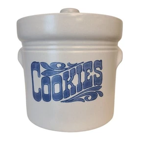 Vintage Pfaltzgraff Yorktowne Stoneware Cooki Canister With Lid Made In USA - Picture 1 of 8
