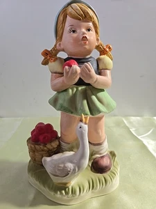 Mädchen mit Apfelkorb und Gans. - Bild 1 von 5