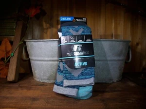 RUSSELL PERFORMANCE BOYS ACTIVE CREW SOCKS 3 PAIRS SIZE MED SIZE 9-2.5 BLUE WHIT - Picture 1 of 1