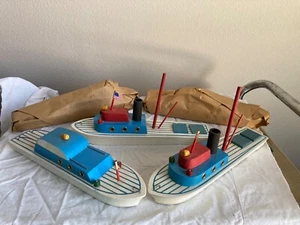 5 Vintage Miniature/Toy Wooden Boats - Picture 1 of 9