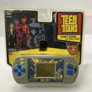 Teen Titans Sonic Boom LCD Video Game Handheld Electronic 2005 Sealed In Package - Picture 1 of 5