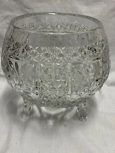 ANTIQUE CLEAR CUT PRESSED FLOWER PANELS ROSE BOWL VASE - THREE FOOTED PEDESTAL - Picture 1 of 12
