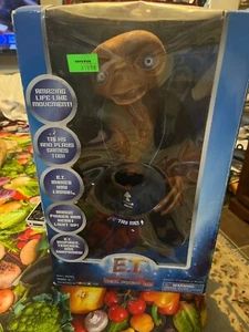 E.T. - real friend E.T. - Picture 1 of 4