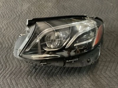Farol de LED 2017-2022 MERCEDES-BENZ E63 AMG W213 DIANTEIRO ESQUERDO DRIVER SEDÃ FABRICANTE DE EQUIPAMENTO ORIGINAL - Imagem 1 de 4