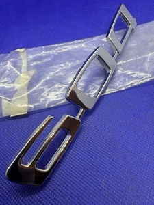 Logo Abzeichen Emblem Monogramm Sigel Vorne Abzugshaube Peugeot 604 Metall Neu - Bild 1 von 14