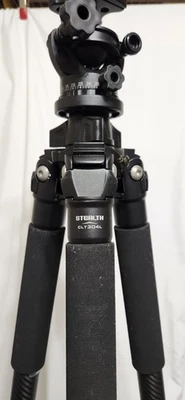 Induro CLT304L Stealth Carbon Fiber Tripod W/ Acratech Ball Head EUC - Image 1 of 4