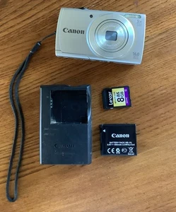 Canon PowerShot A2500 fotocamera digitale 16 MP 5X zoom ottico HD argento 16 GB TESTATA - Foto 1 di 4